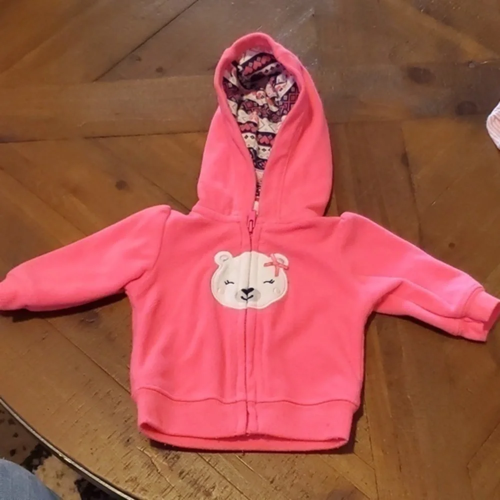 🐻    Carter's jacket size Newborn